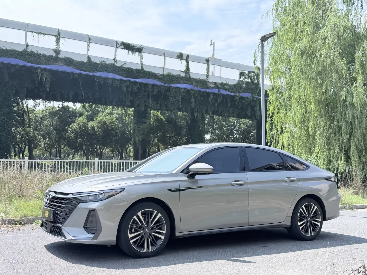 Chery Arrizo 8