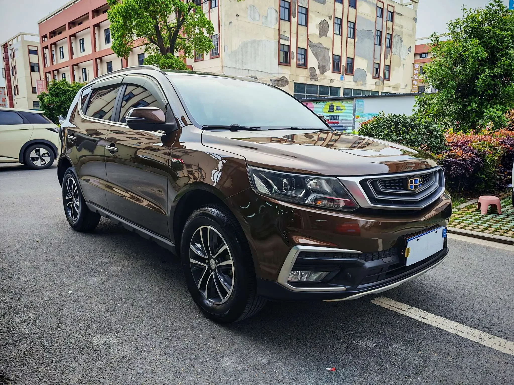 Geely Vision X6
