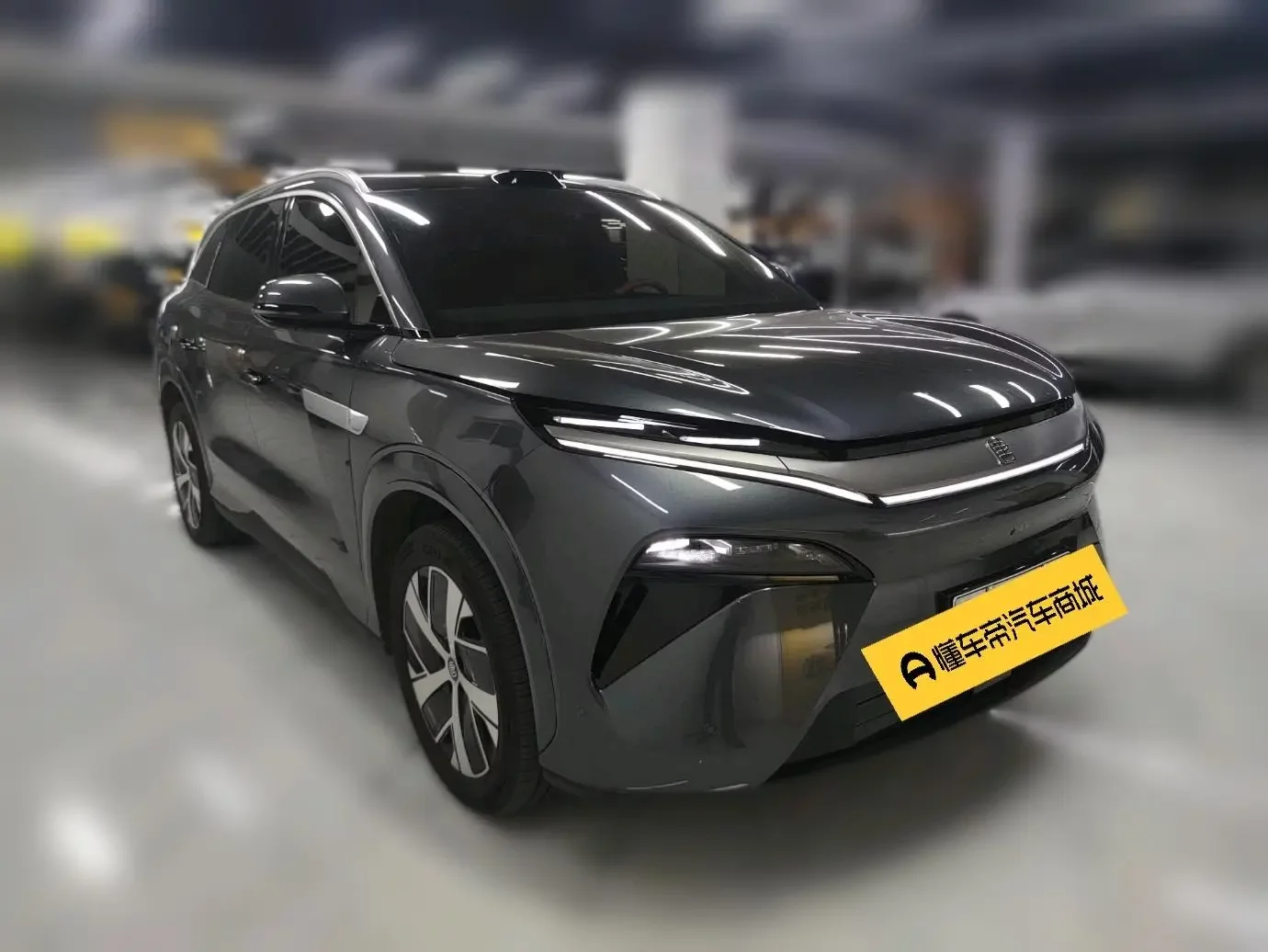 BYD Tang L EV