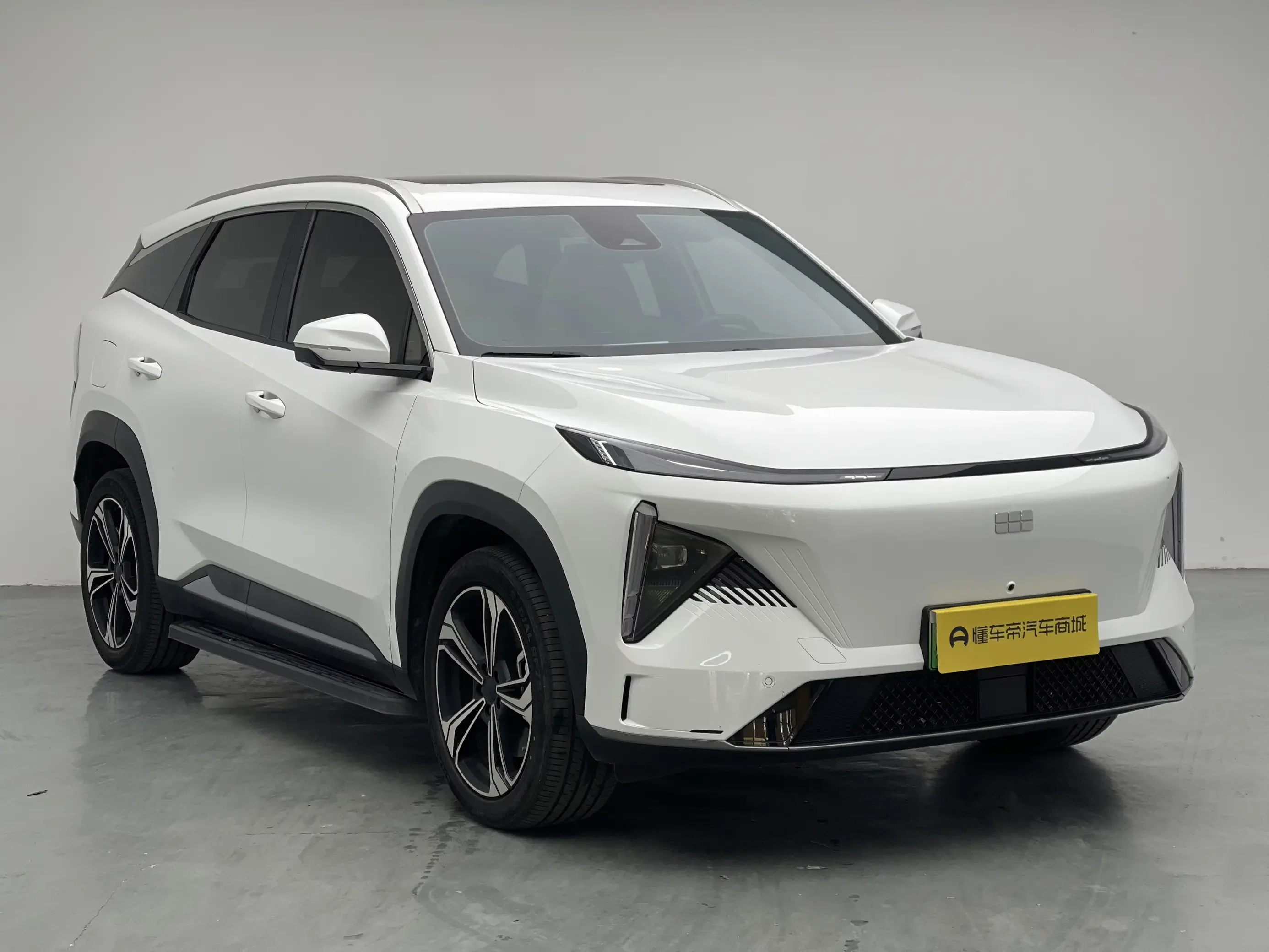 Geely Galaxy L7