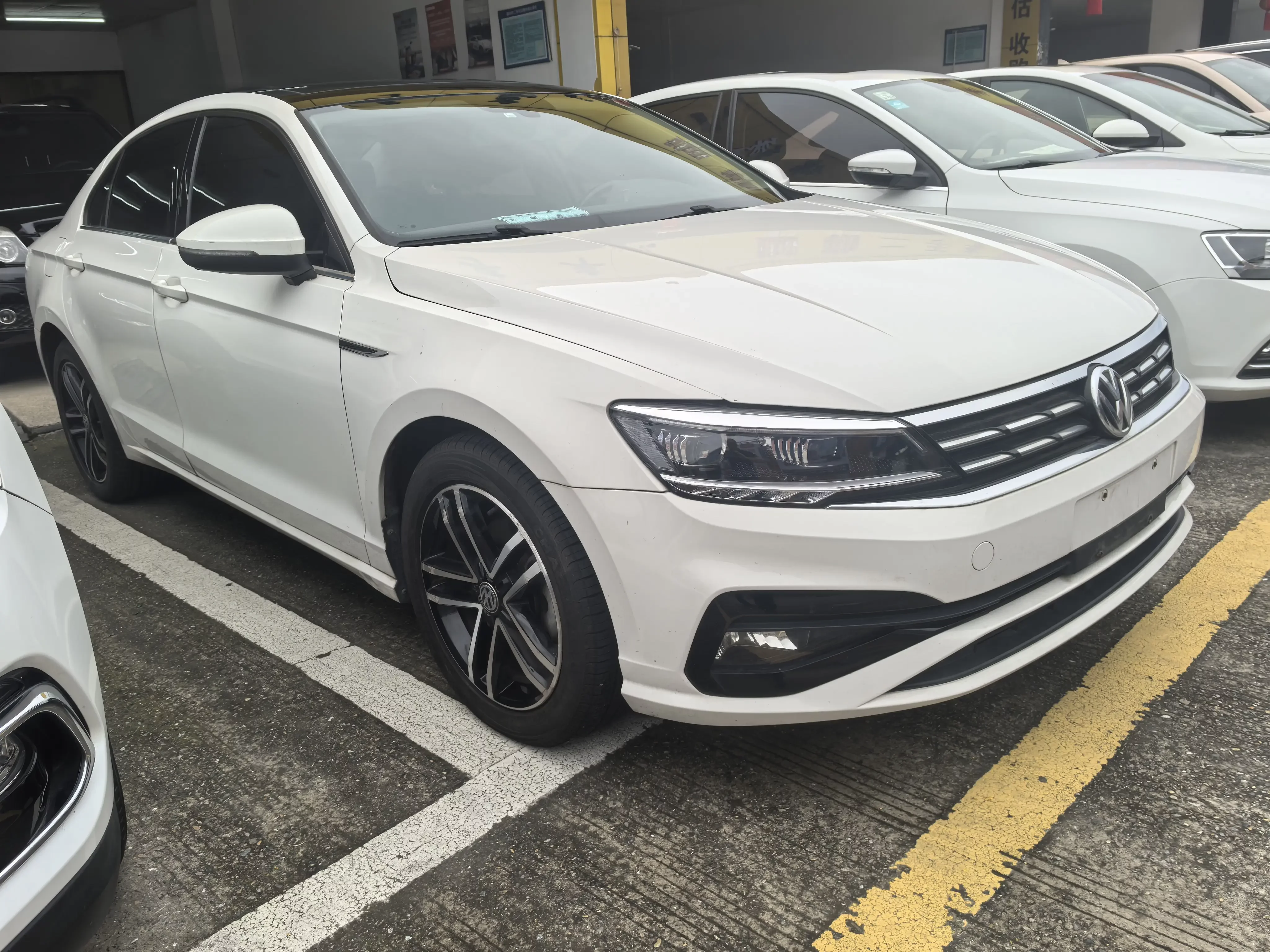 Volkswagen Lamando