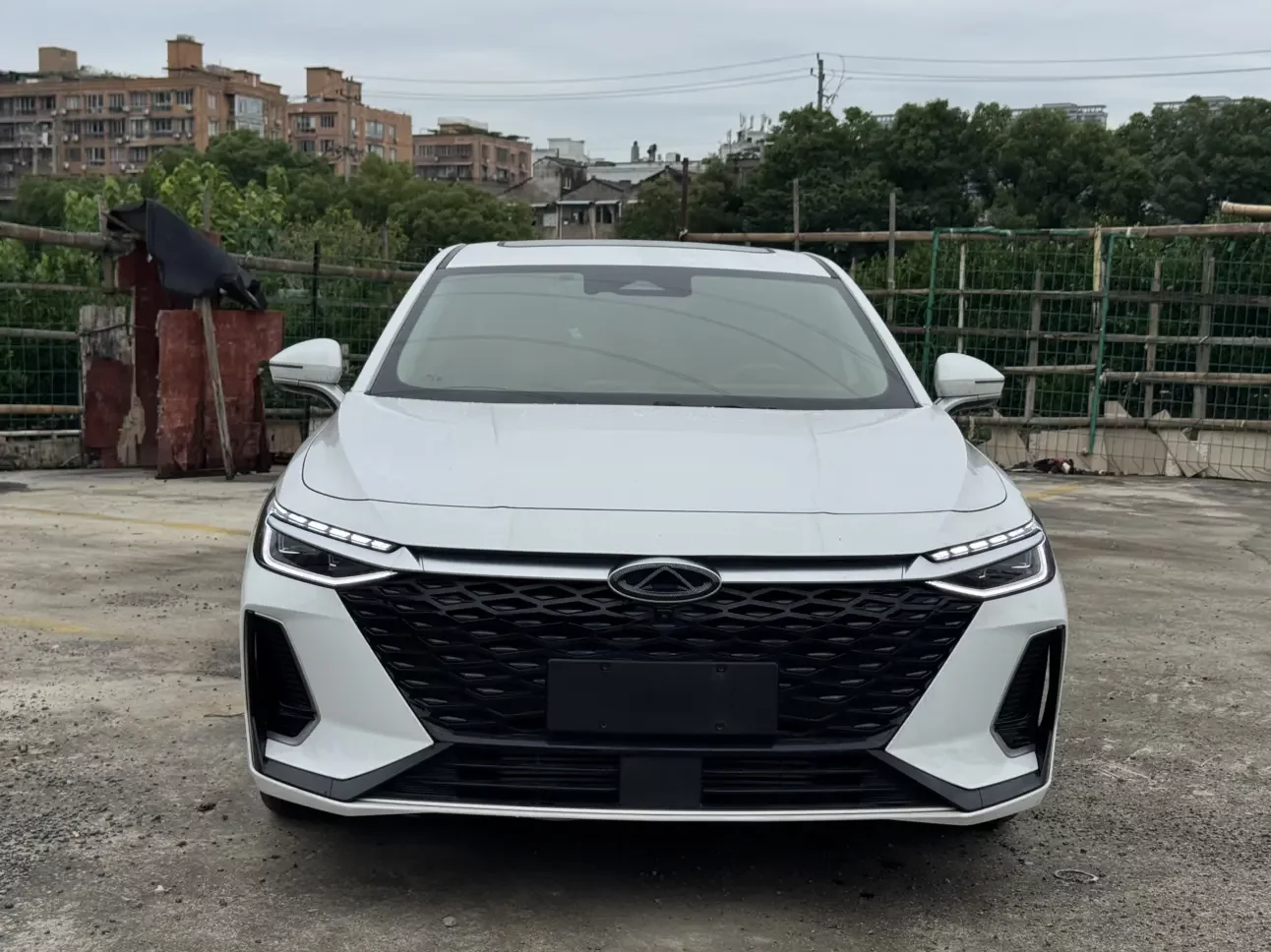 Chery Arrizo 8