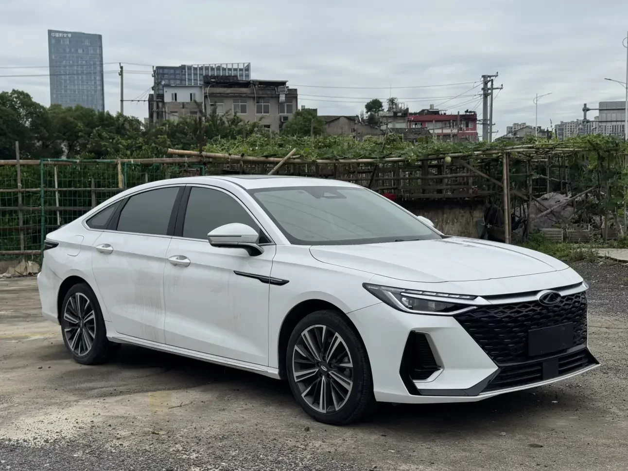 Chery Arrizo 8