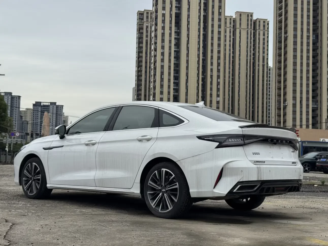 Chery Arrizo 8