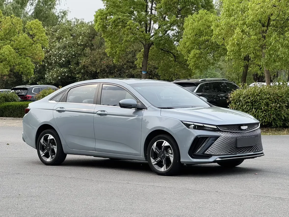 Geely Emgrand L HiP
