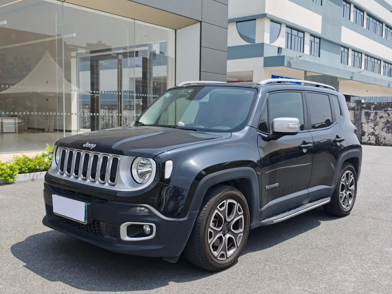 Jeep Freeman