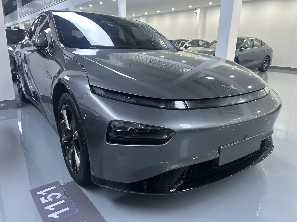 Xpeng P7