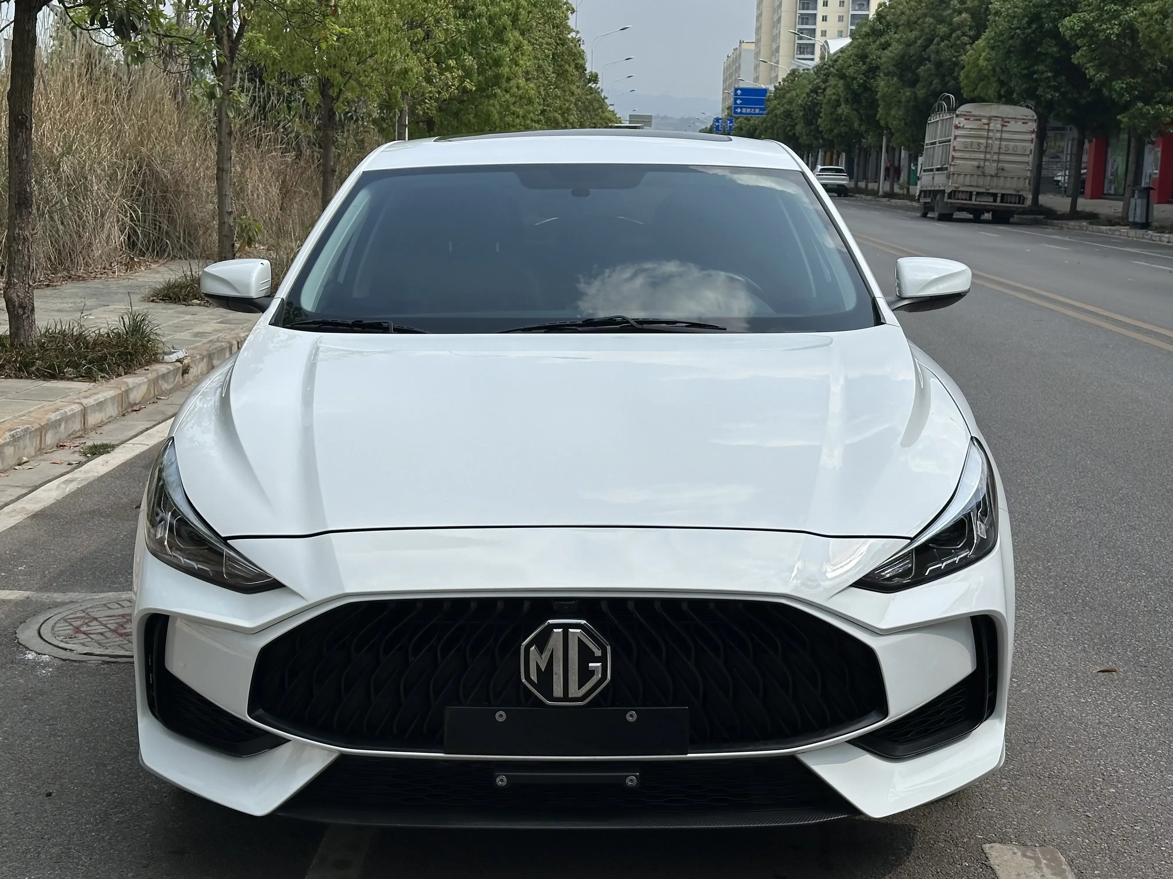 MG 5
