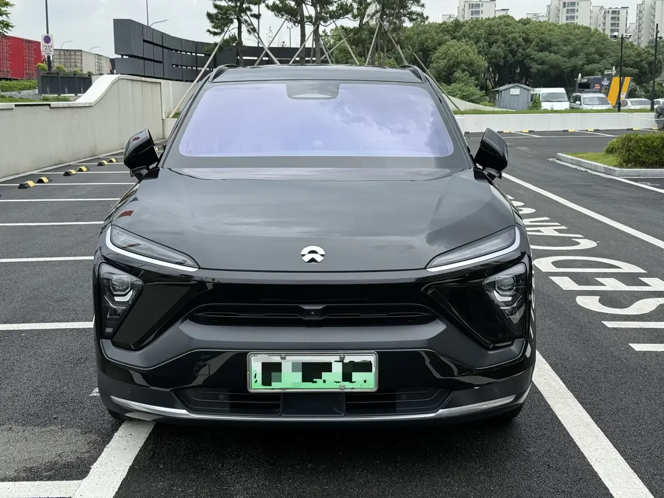 NIO ES6
