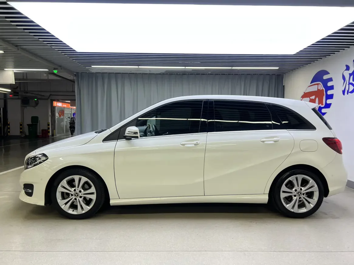 Mercedes-Benz B Class