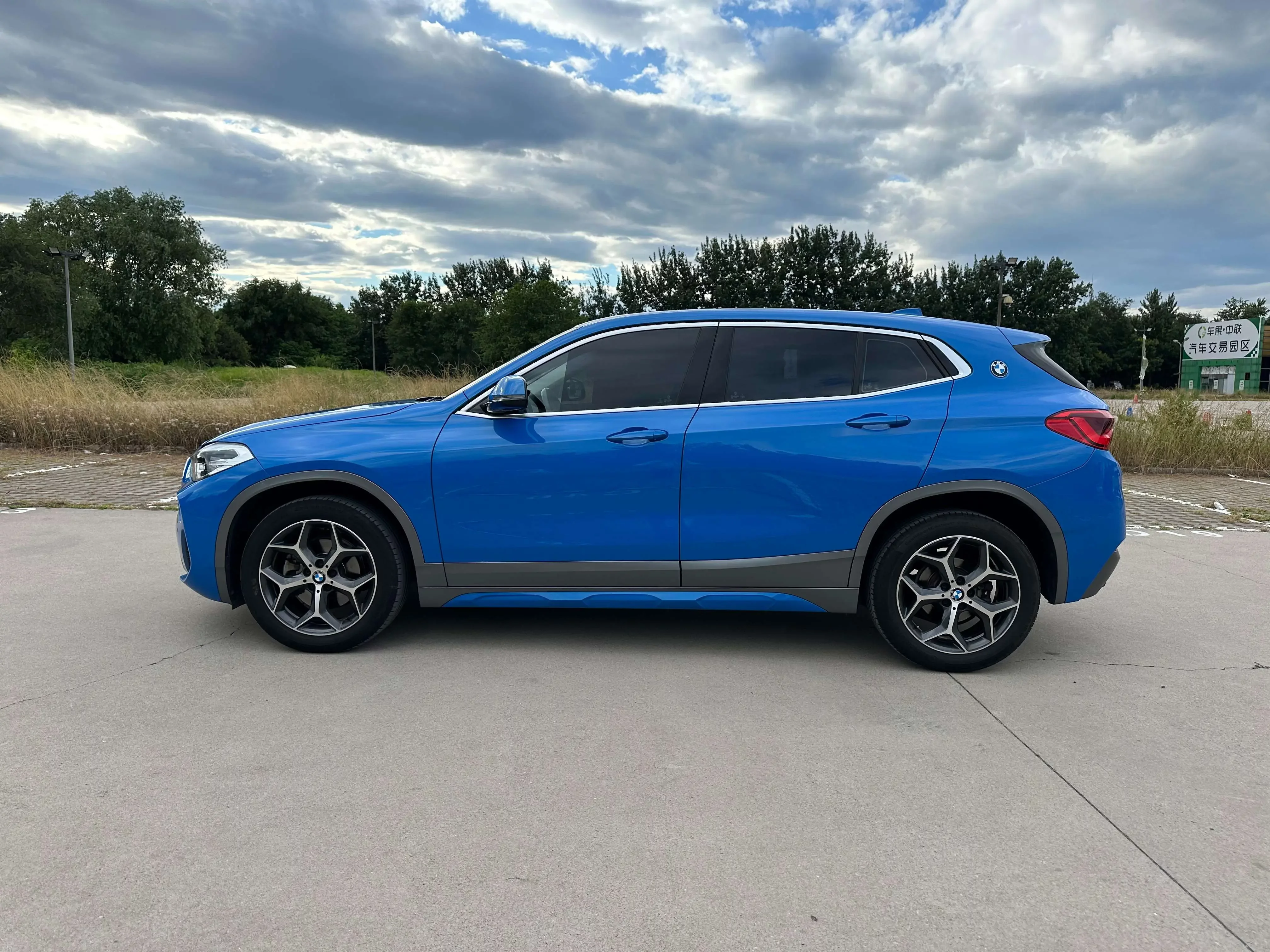 BMW X2