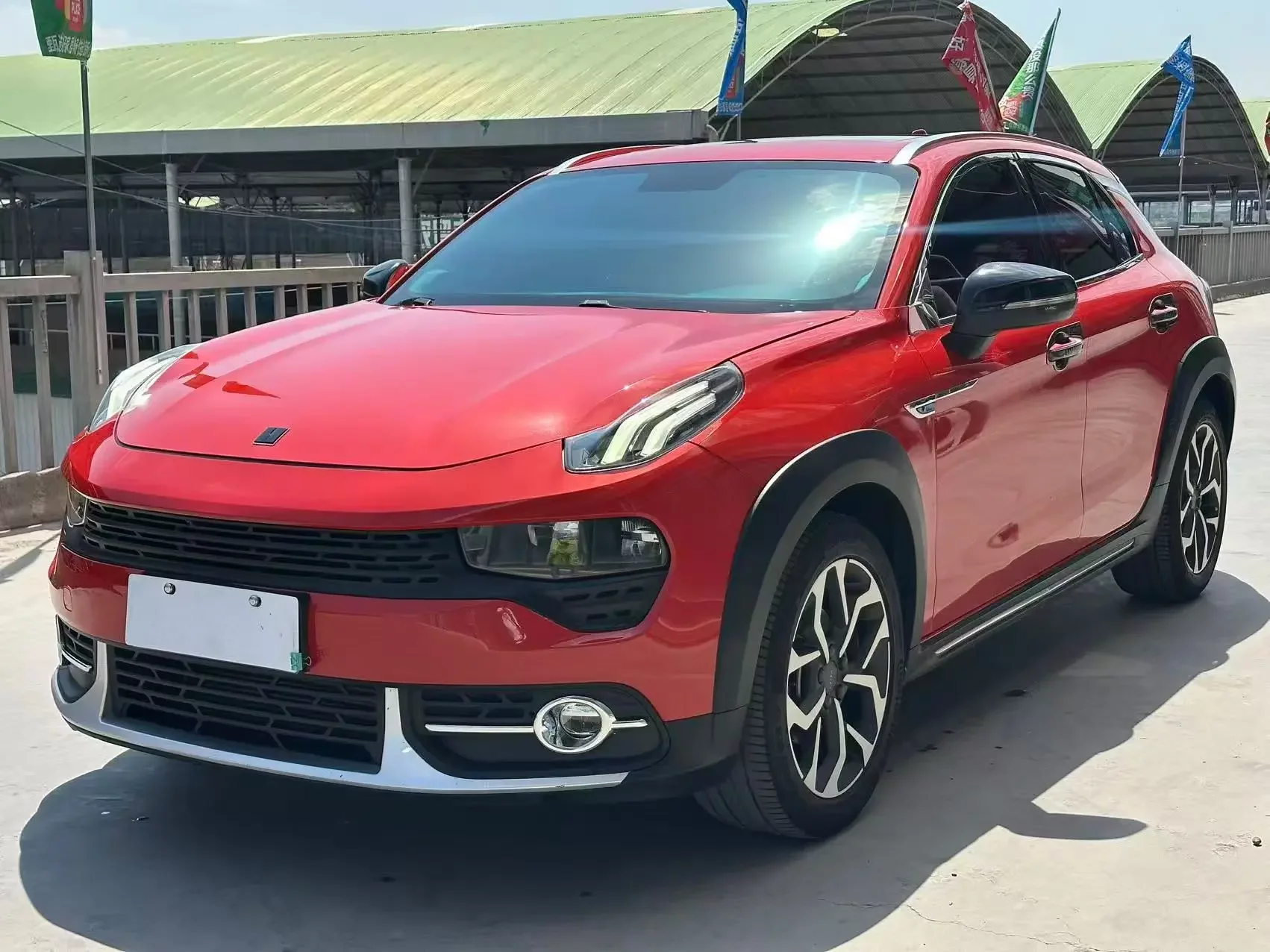 Lynk & Co 02