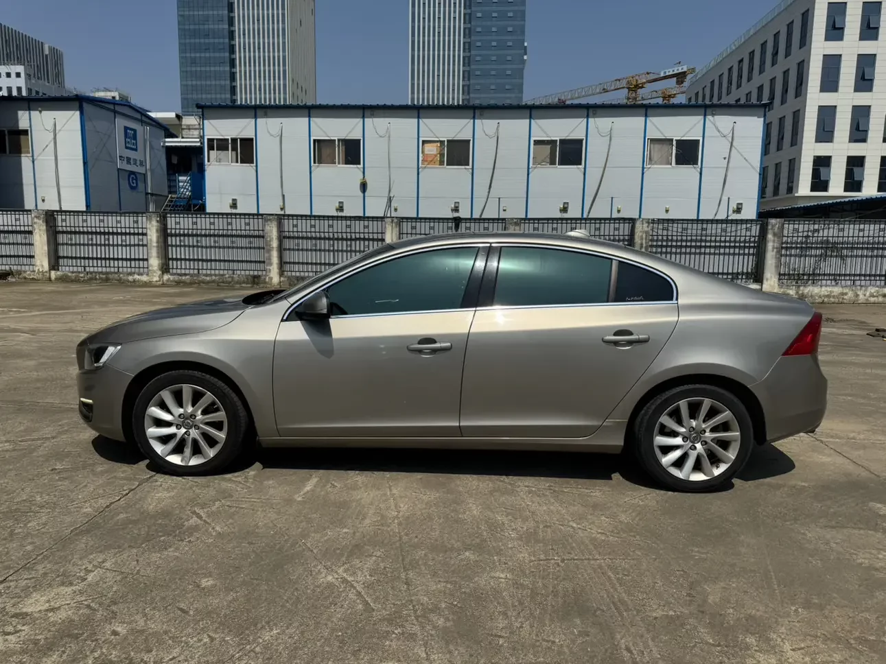 Volvo S60