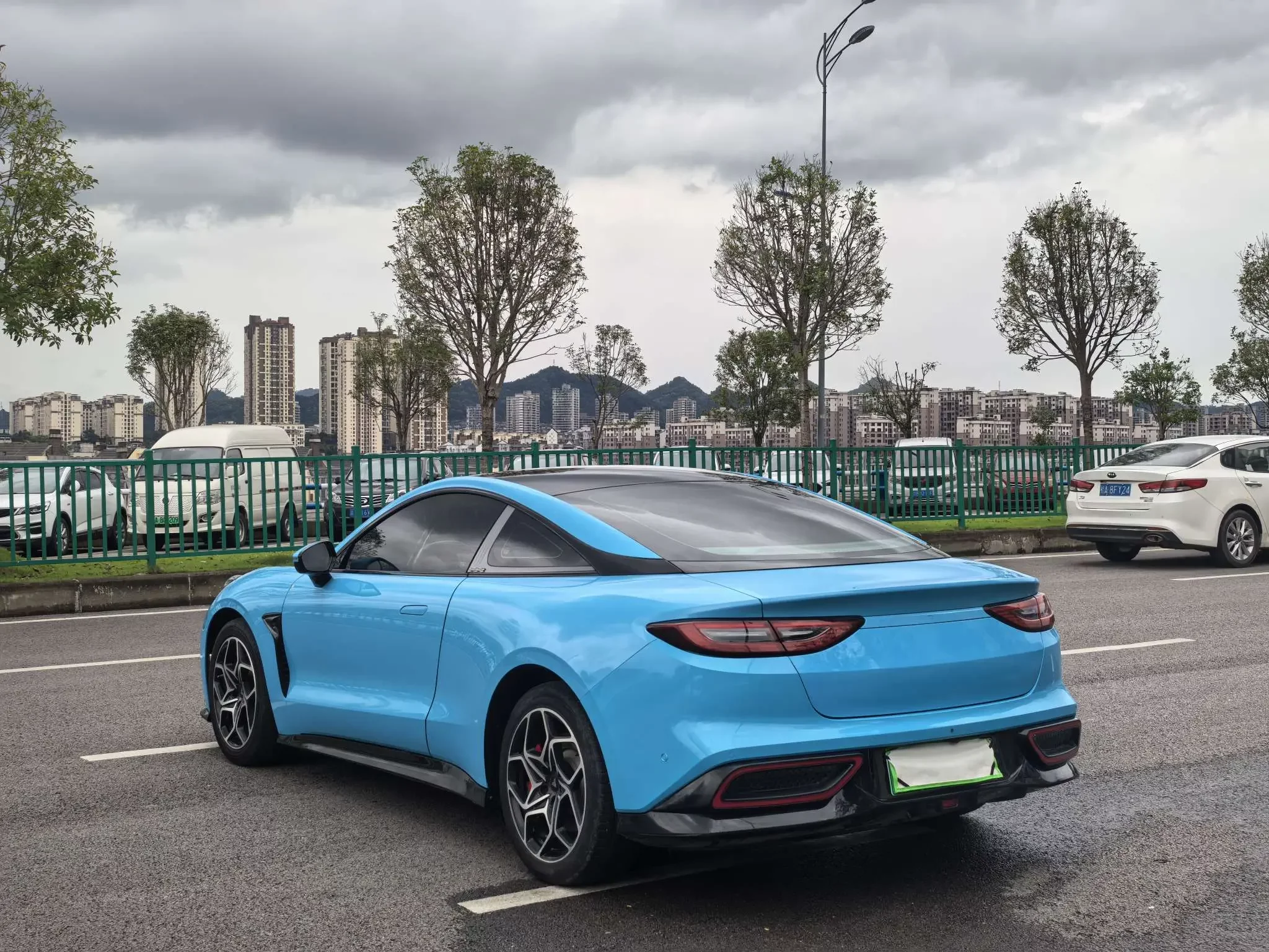 NETA Nezha GT