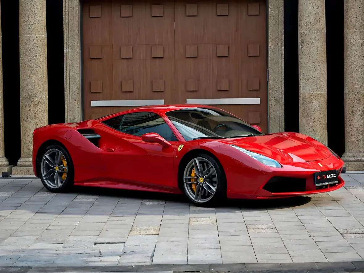 Ferrari 488