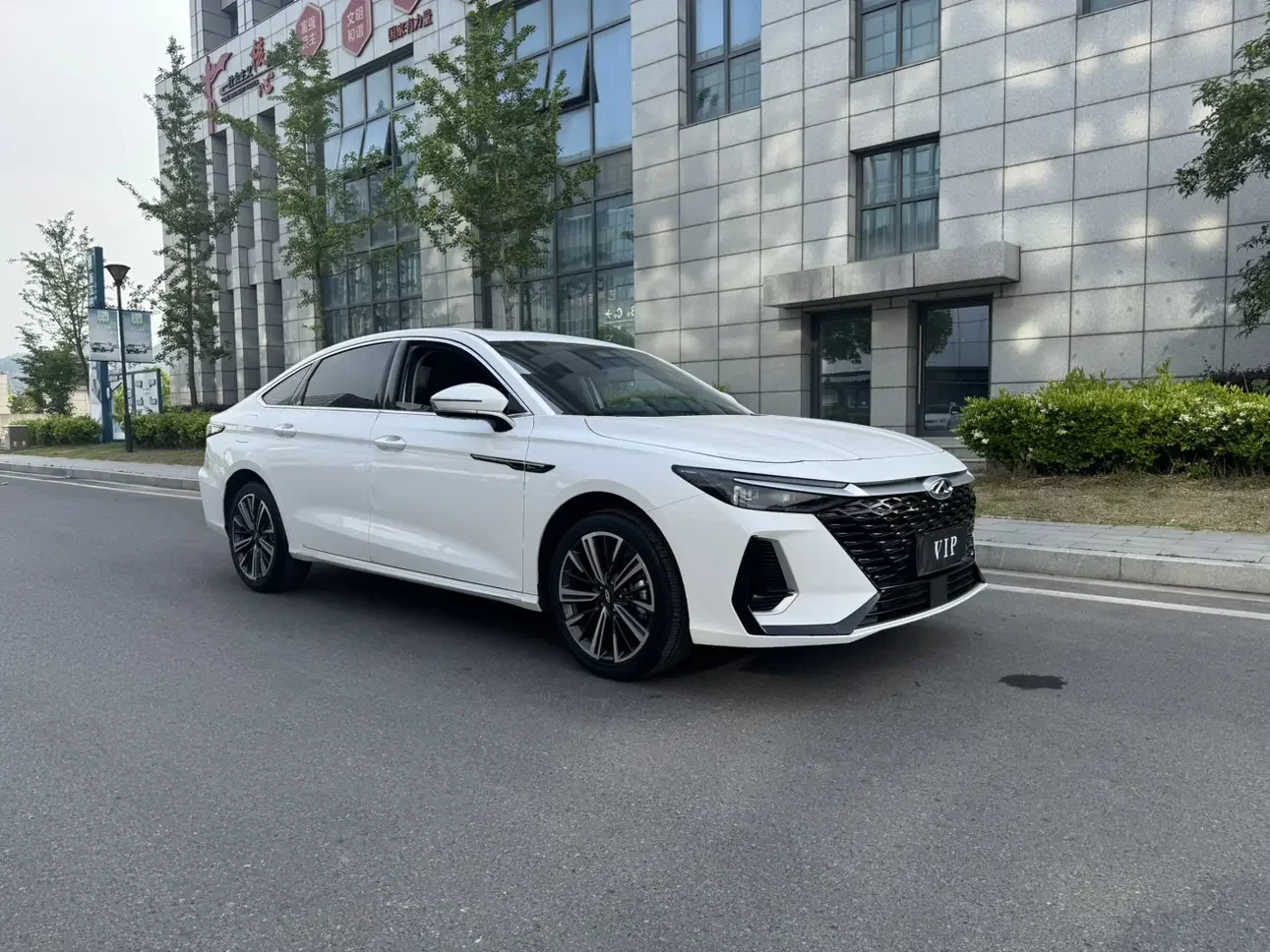 Chery Arrizo 8
