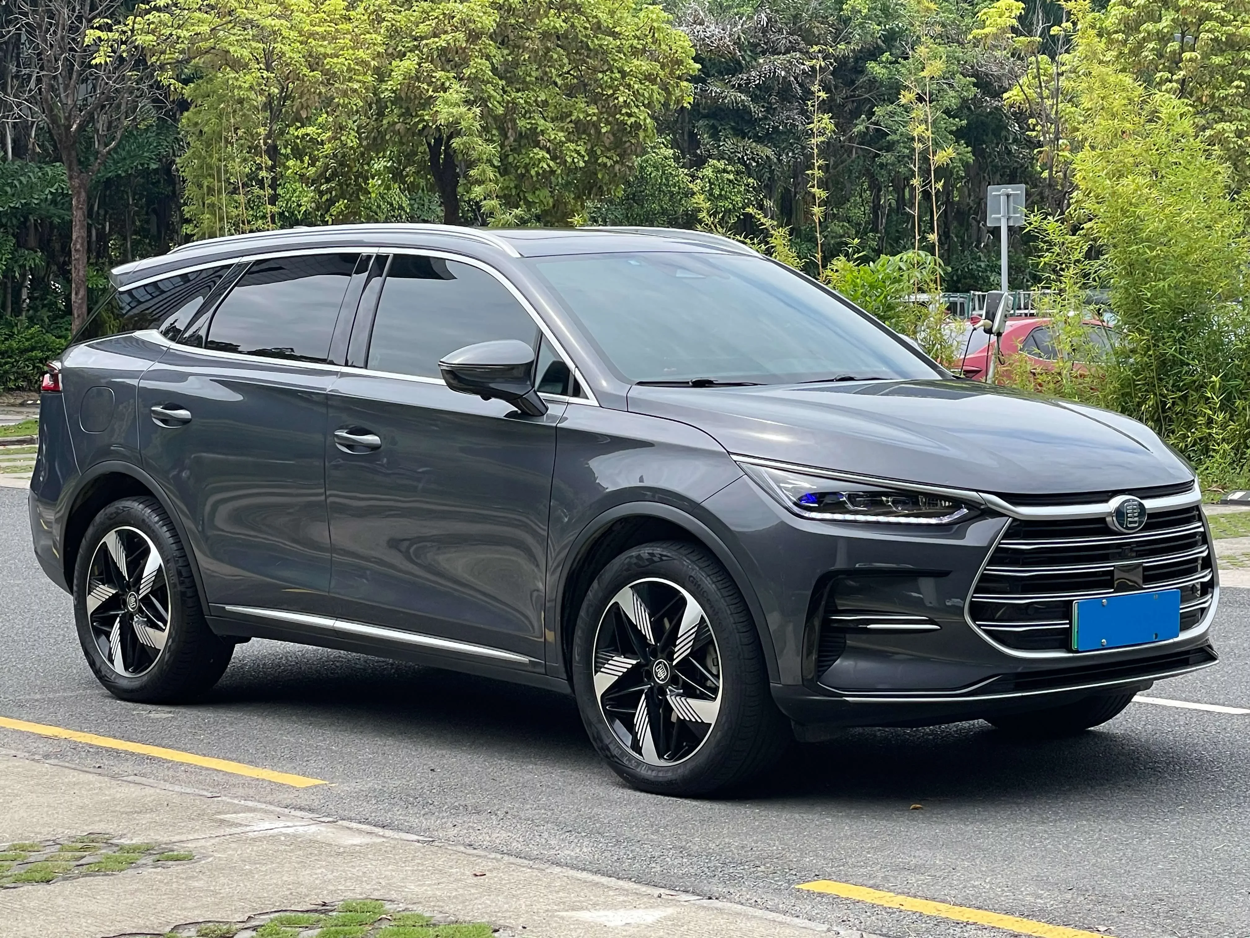 BYD Tang DM