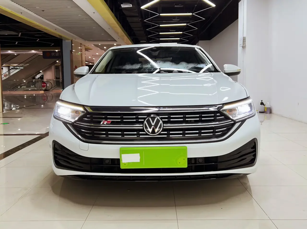Volkswagen Sagitar