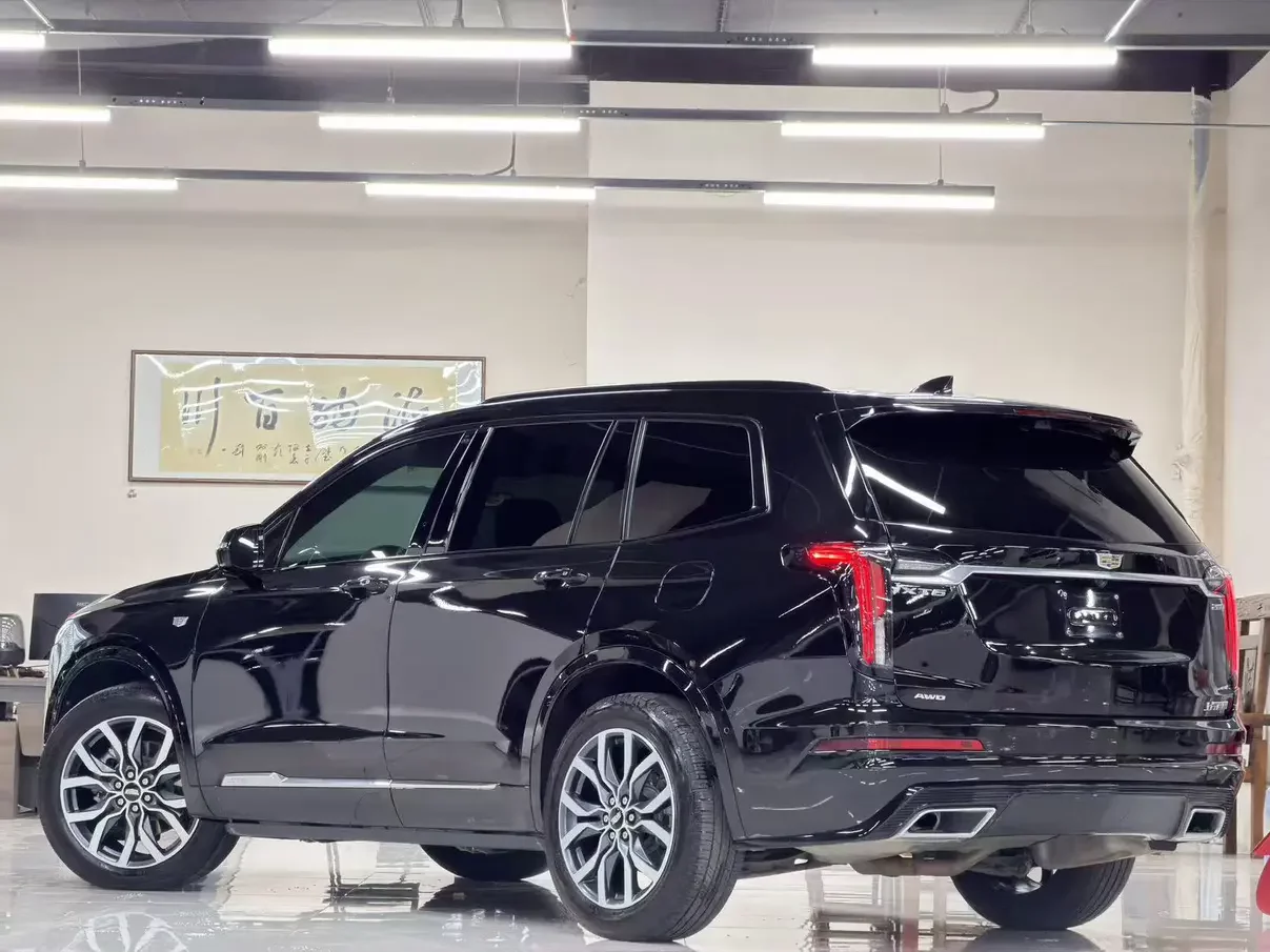 Cadillac XT6