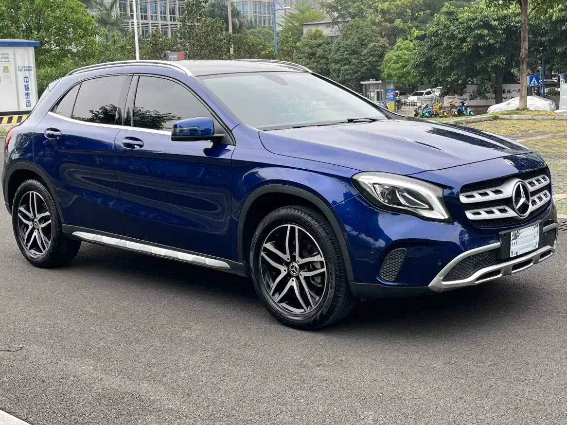 Mercedes-Benz GLA