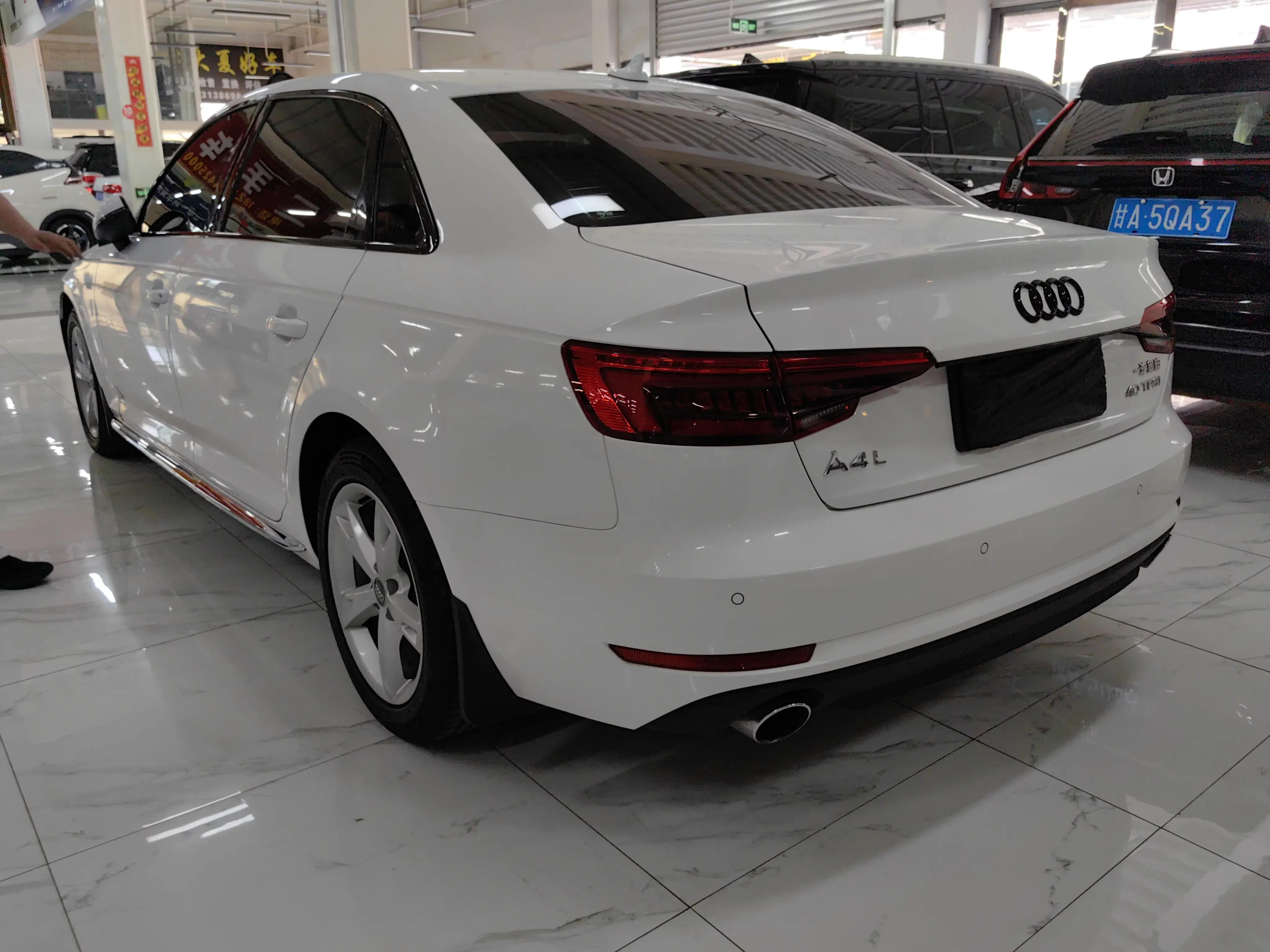 Audi A4L