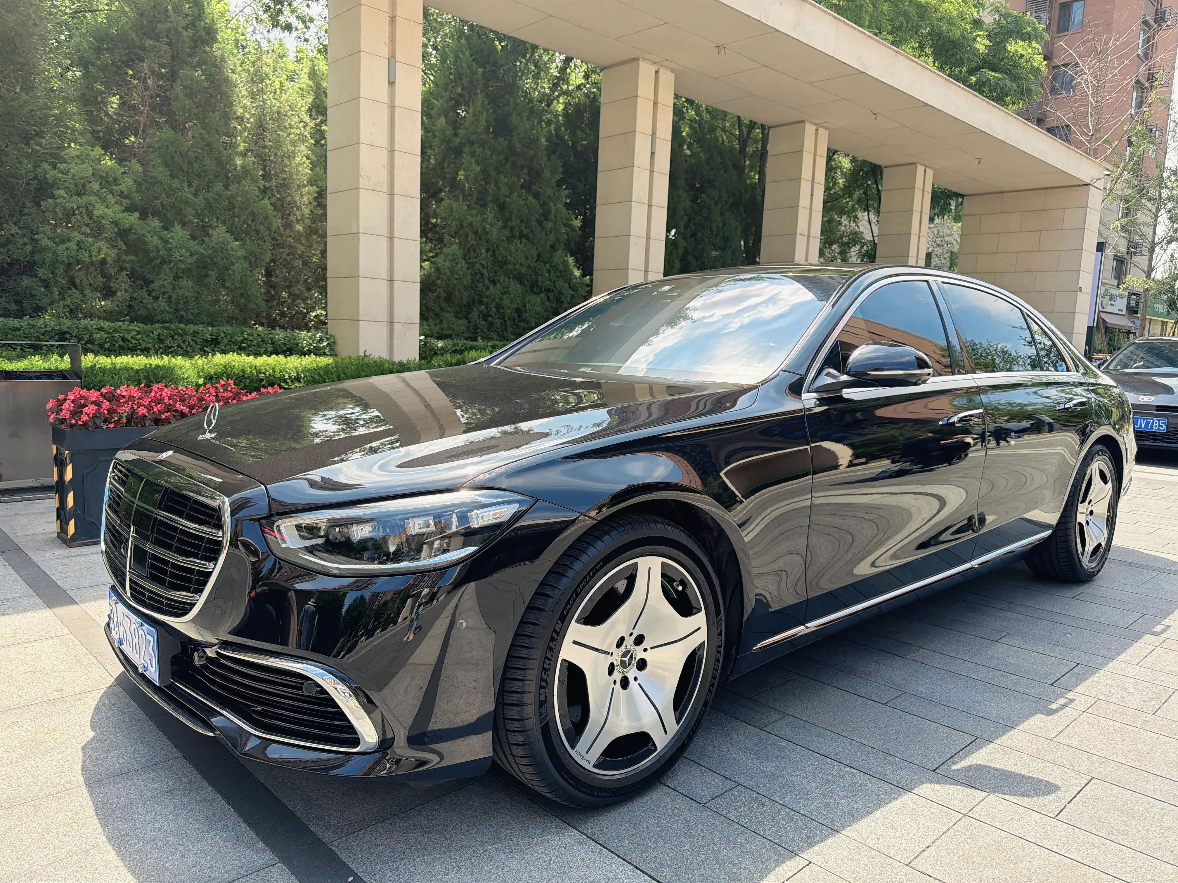 Mercedes-Benz S Class