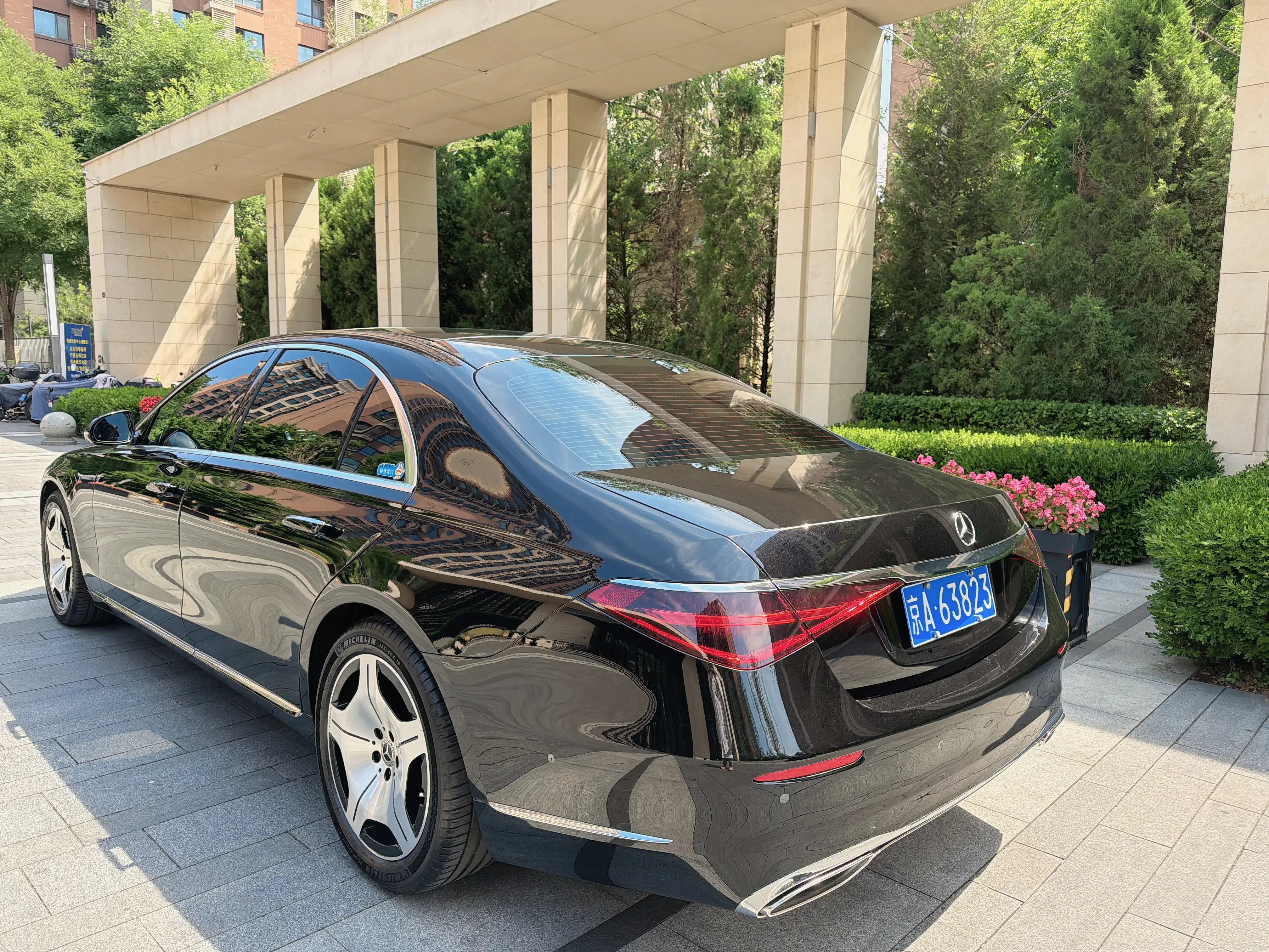 Mercedes-Benz S Class
