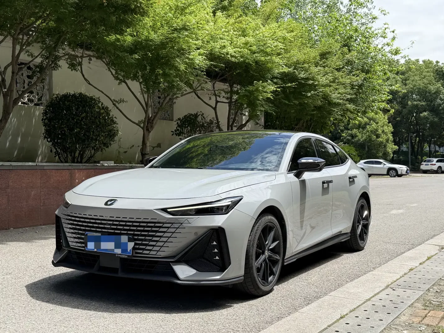 Changan UNI-V