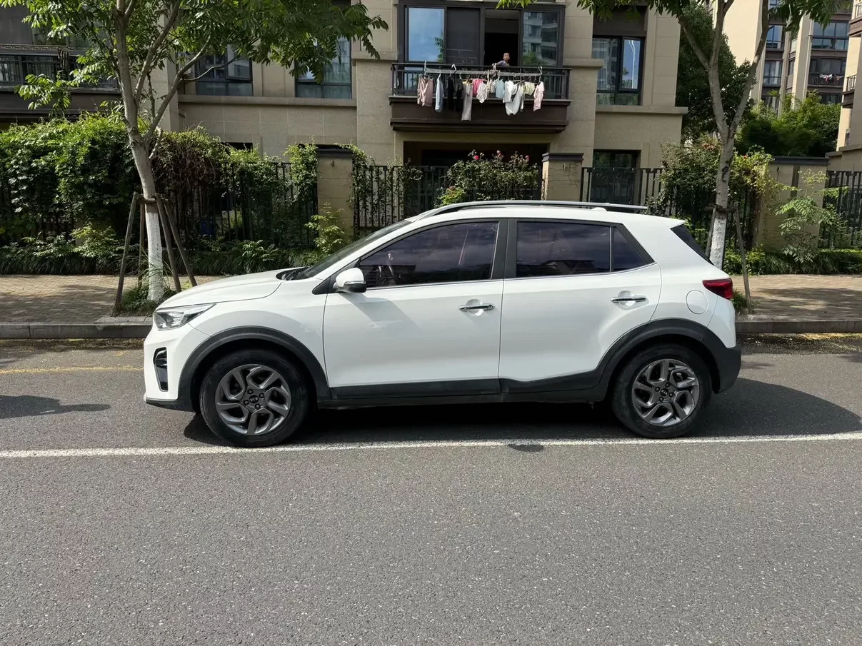 Kia KX1
