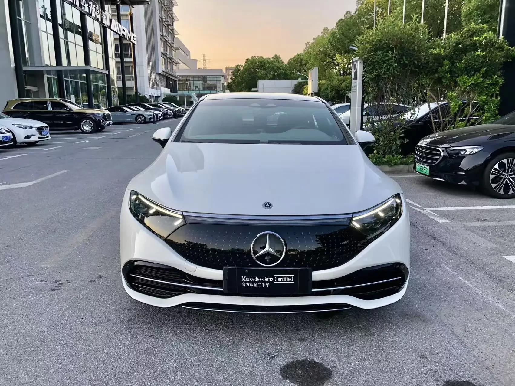 Mercedes-Benz EQS