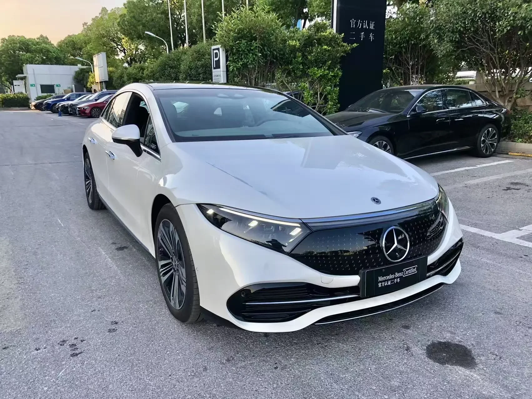 Mercedes-Benz EQS