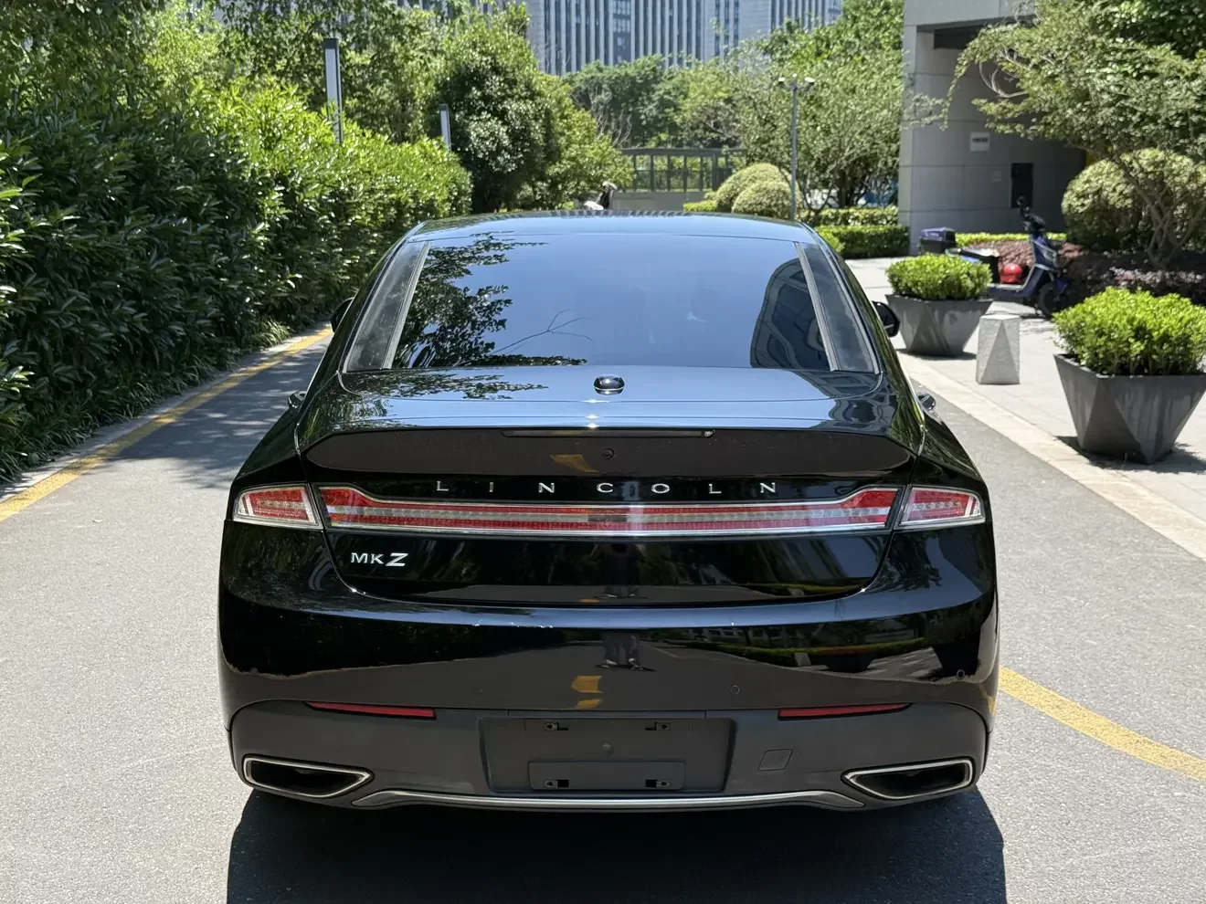 Lincoln MKZ