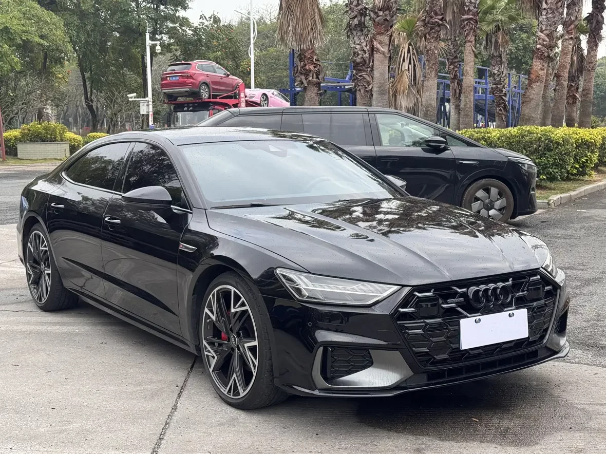 Audi A7L