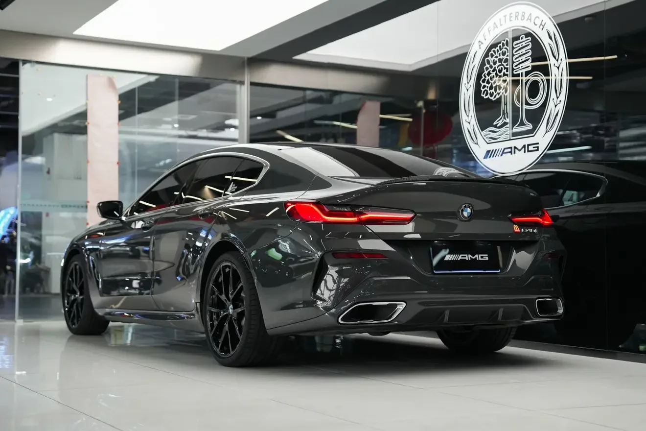 BMW 8 Series