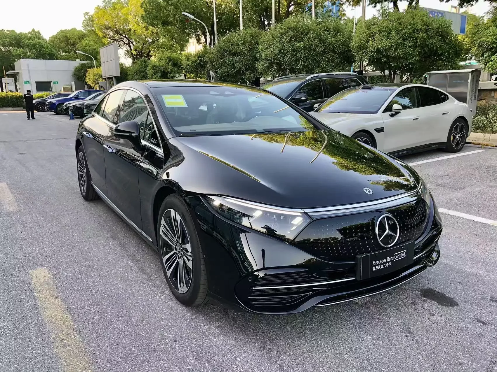 Mercedes-Benz EQS