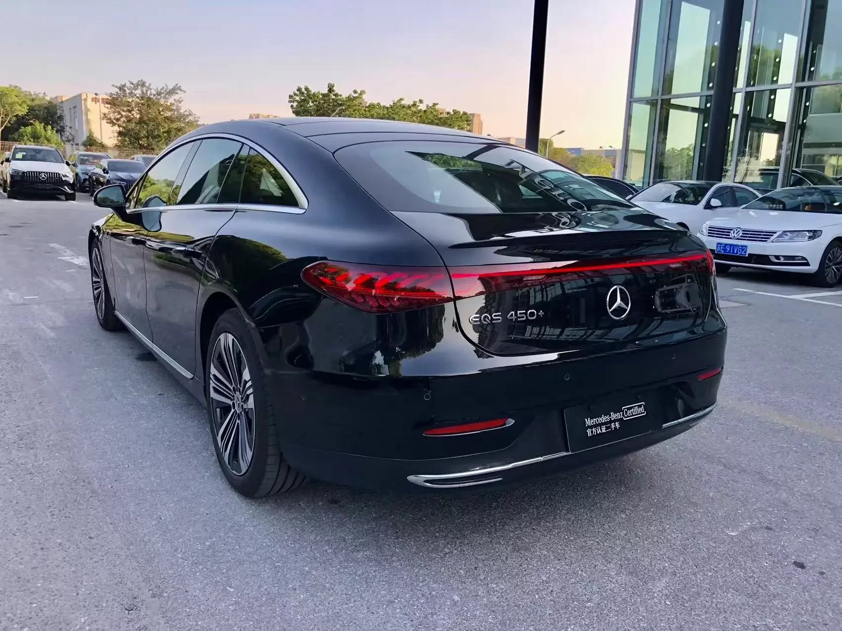 Mercedes-Benz EQS