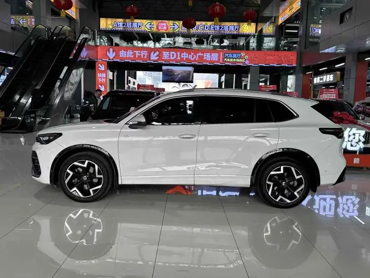 Volkswagen Tiguan L
