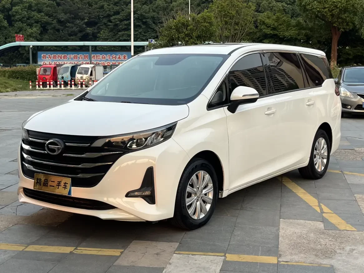 GAC Trumpchi M6  из Китая