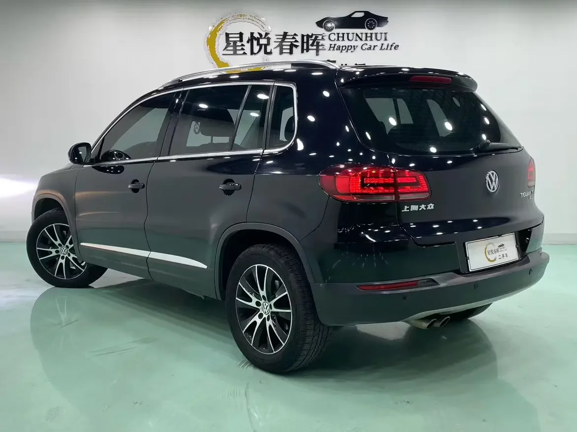 Volkswagen Tiguan (Tharu)