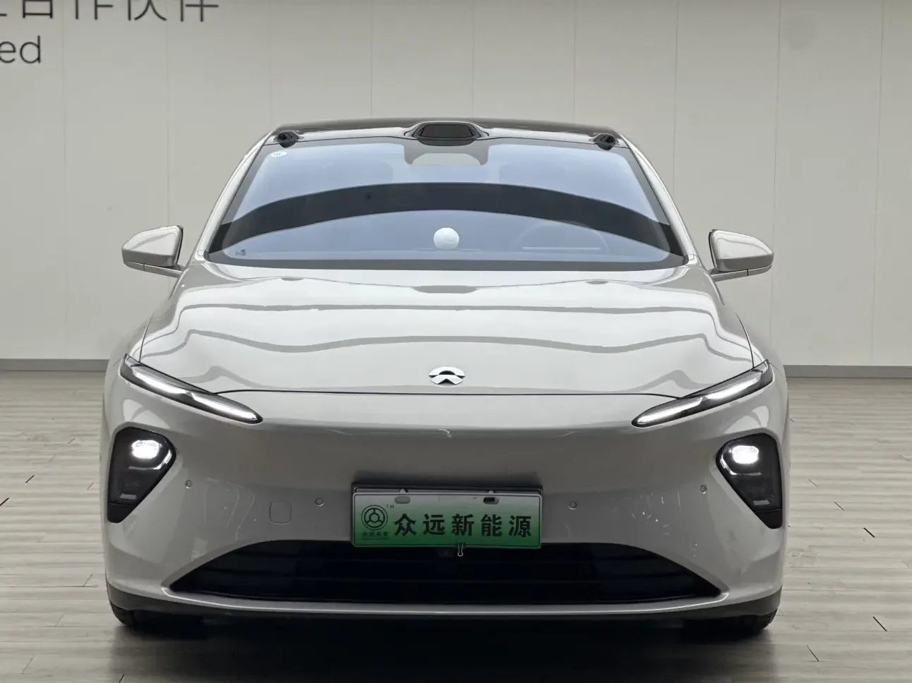 NIO ET7