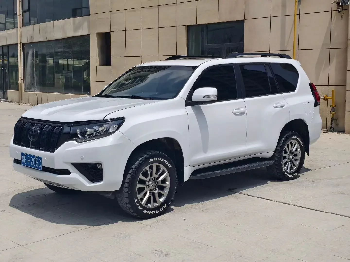 Toyota prado