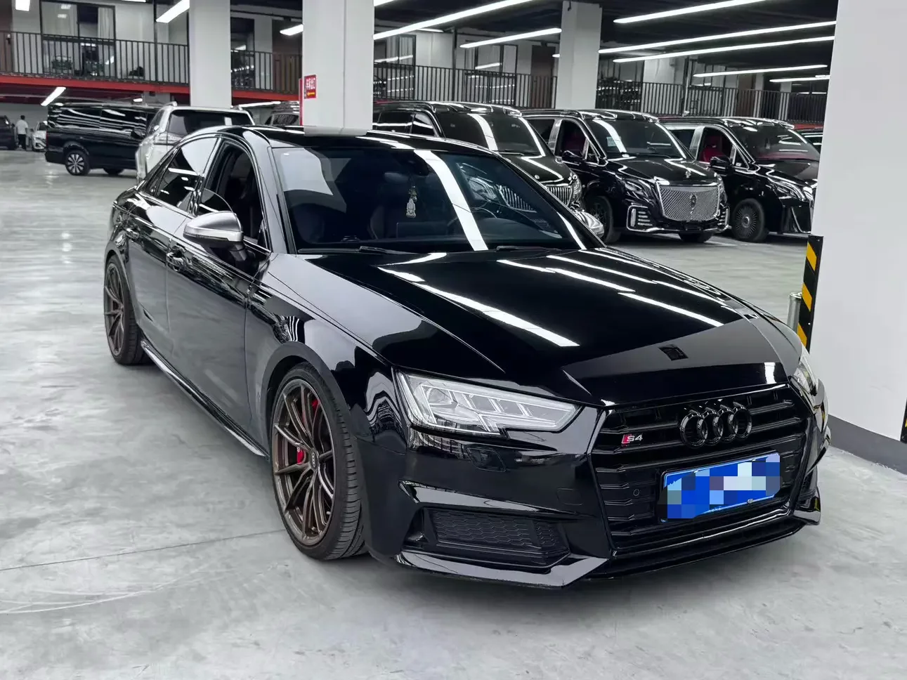 Audi S4