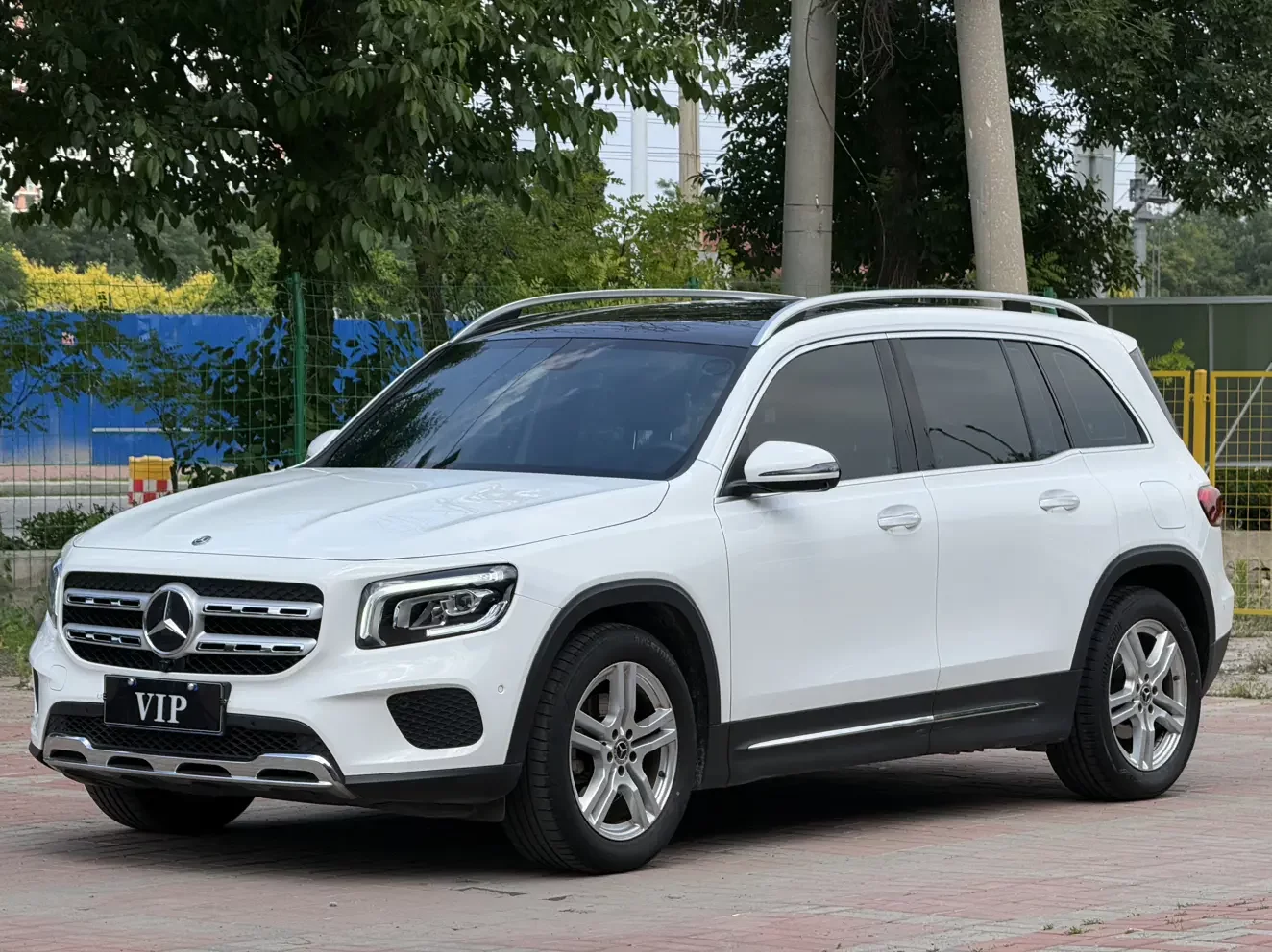 Mercedes-Benz GLB