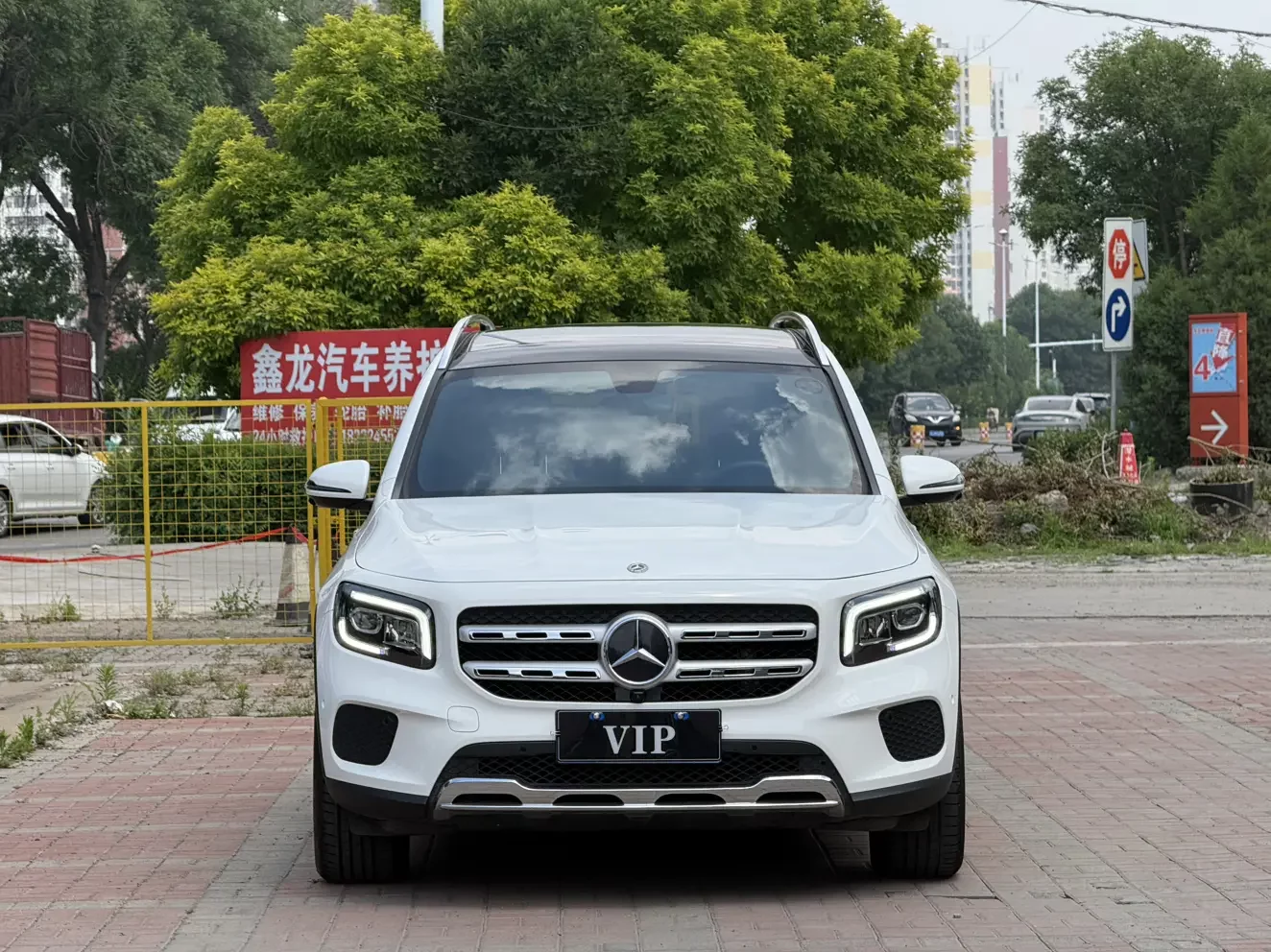Mercedes-Benz GLB