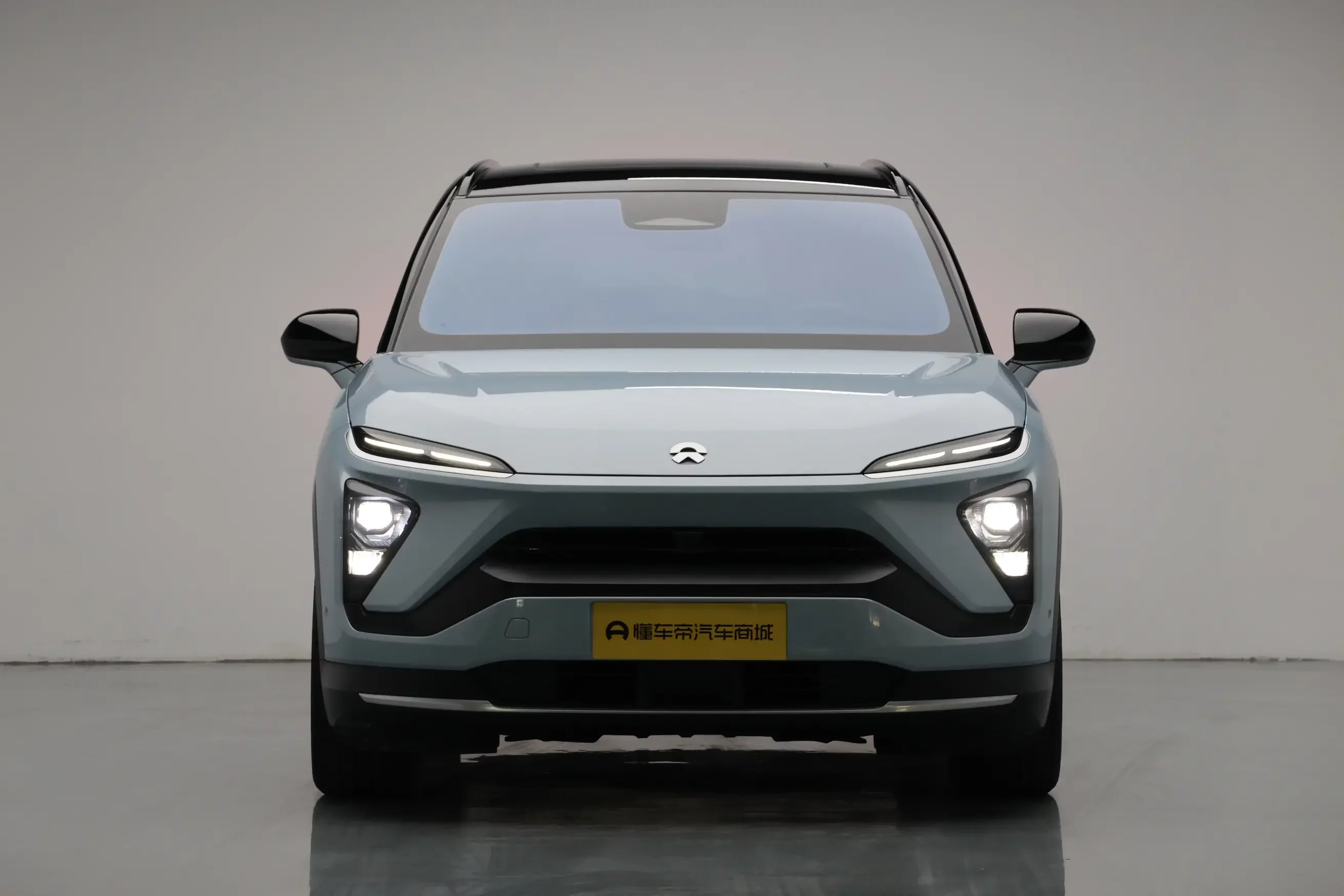 NIO ES6