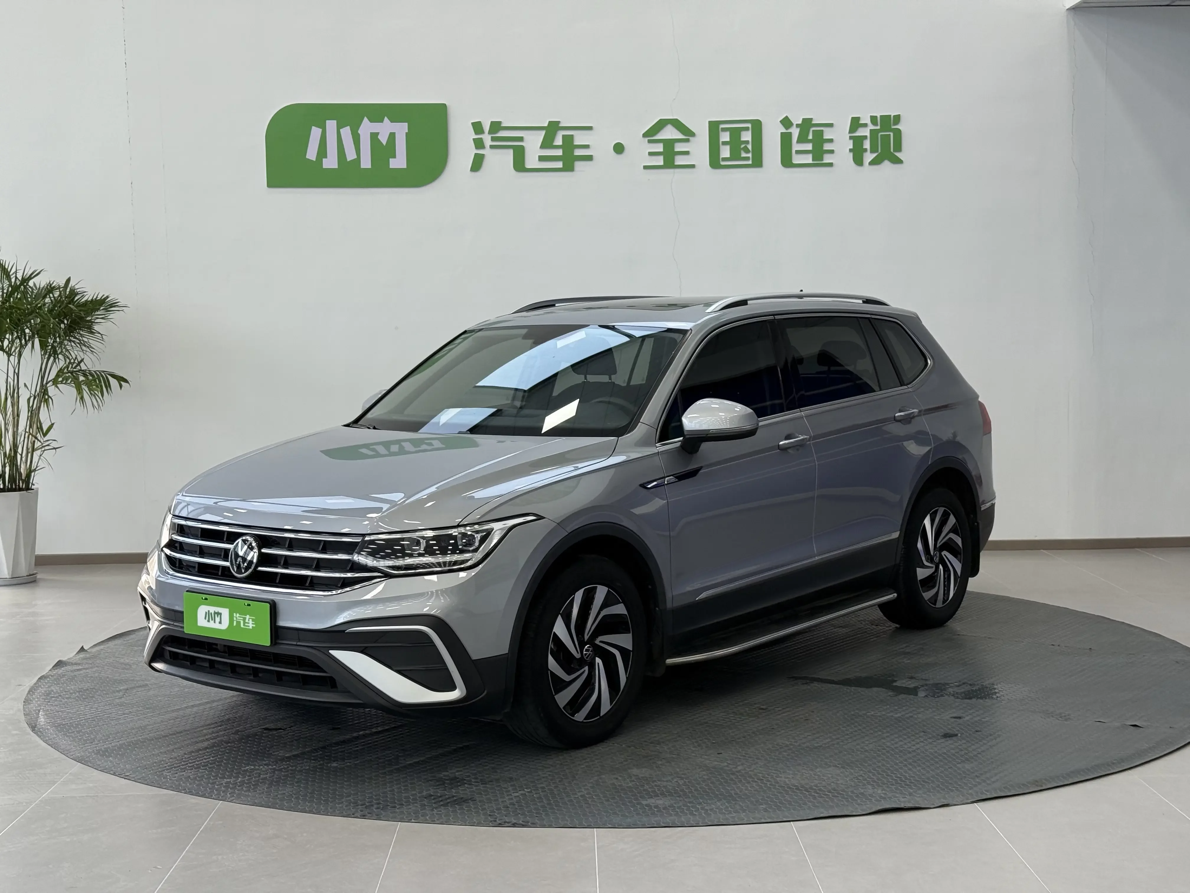 Volkswagen Tiguan L