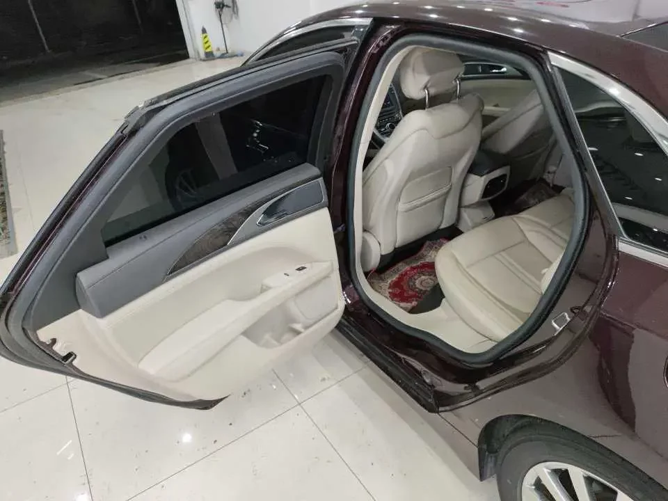 Lincoln MKZ