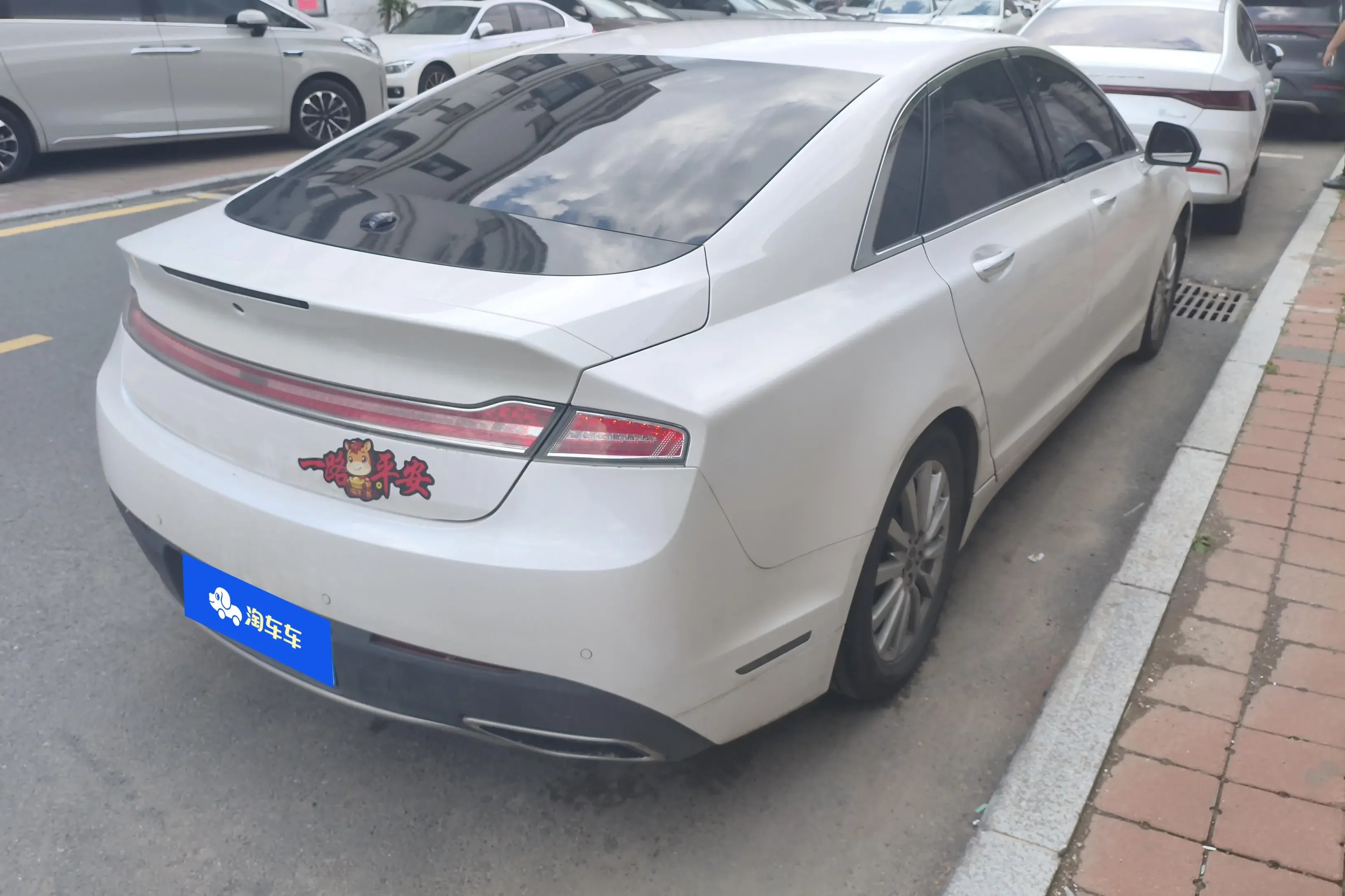 Lincoln MKZ