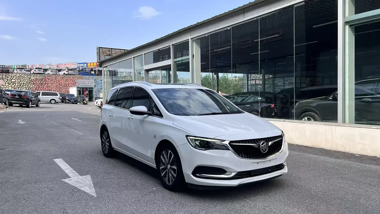 Buick GL6