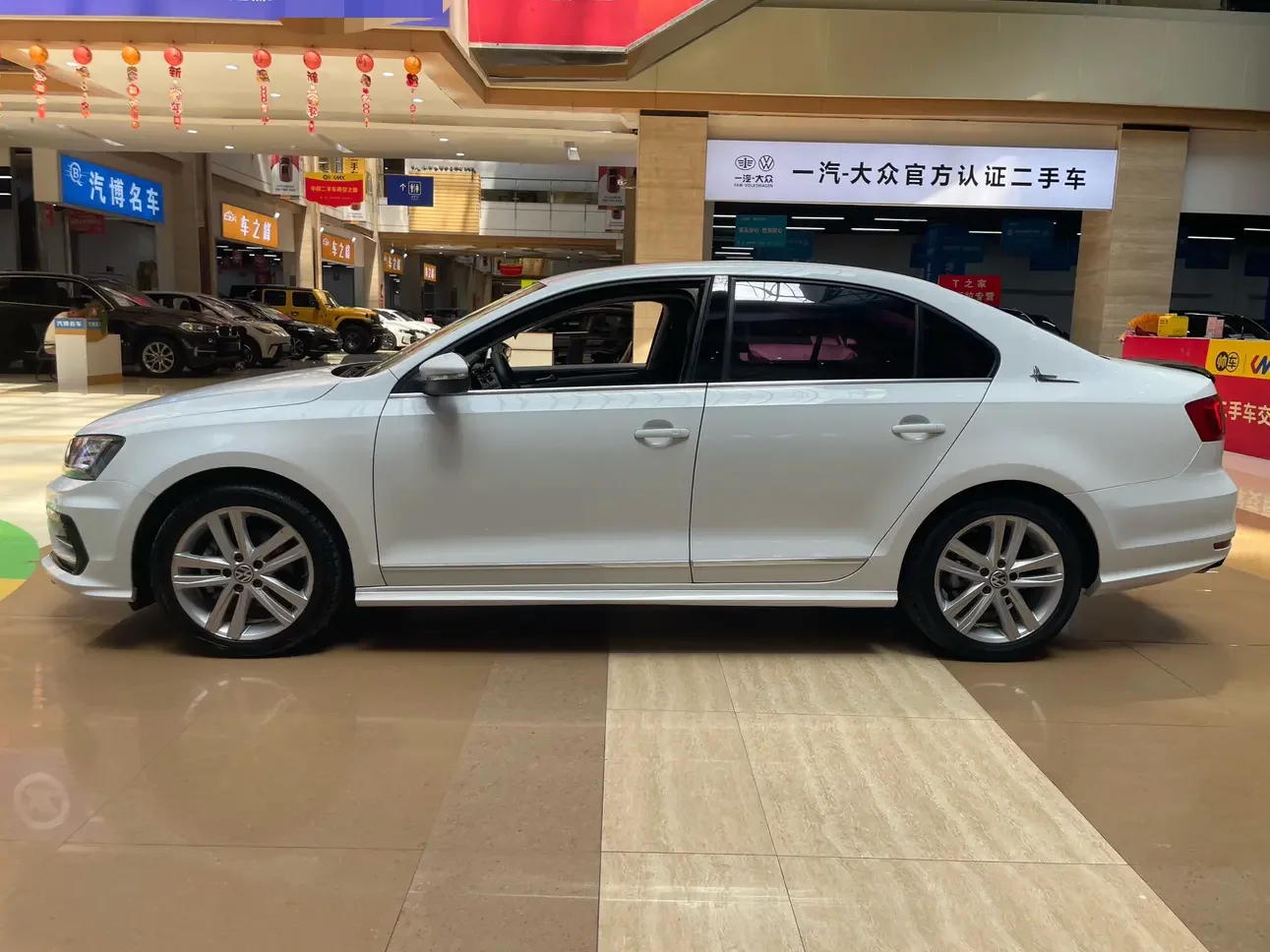 Volkswagen Sagitar